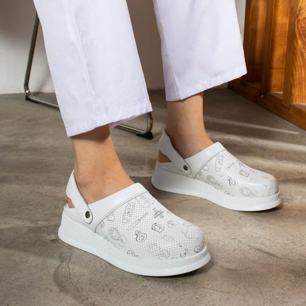 Saboti medicali albi, din piele naturala, talpa confort, Marimi: 38, 